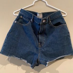 The way high Everlane shorts